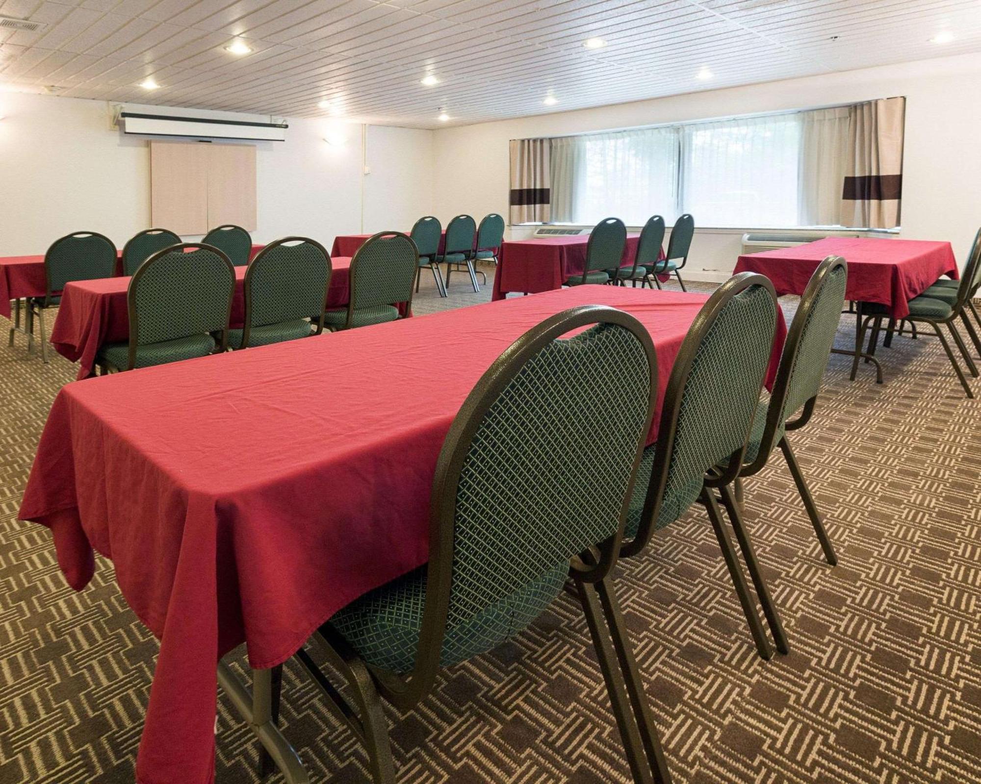Comfort Inn & Suites Syracuse-Carrier Circle East Syracuse Luaran gambar