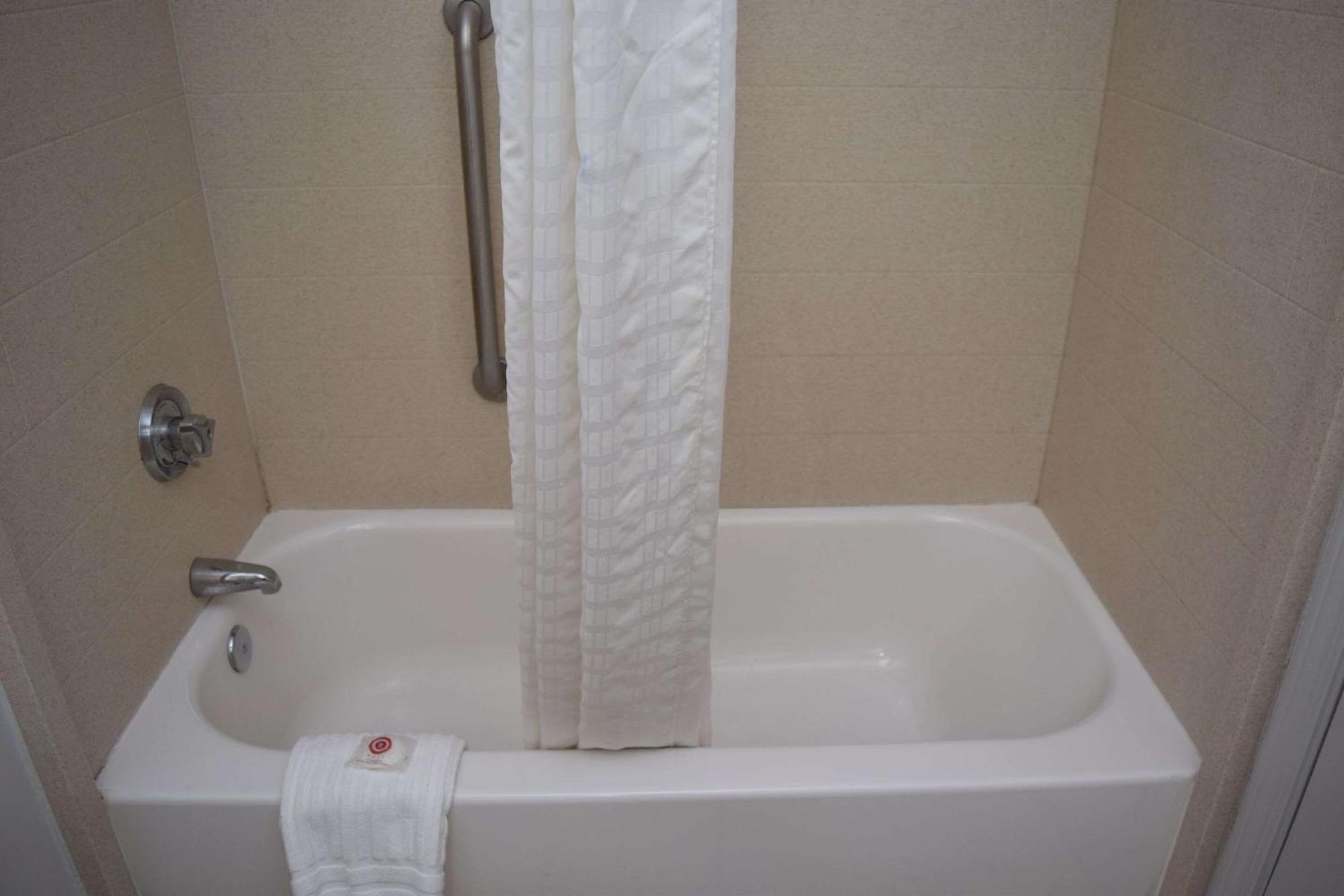 Comfort Inn & Suites Syracuse-Carrier Circle East Syracuse Luaran gambar