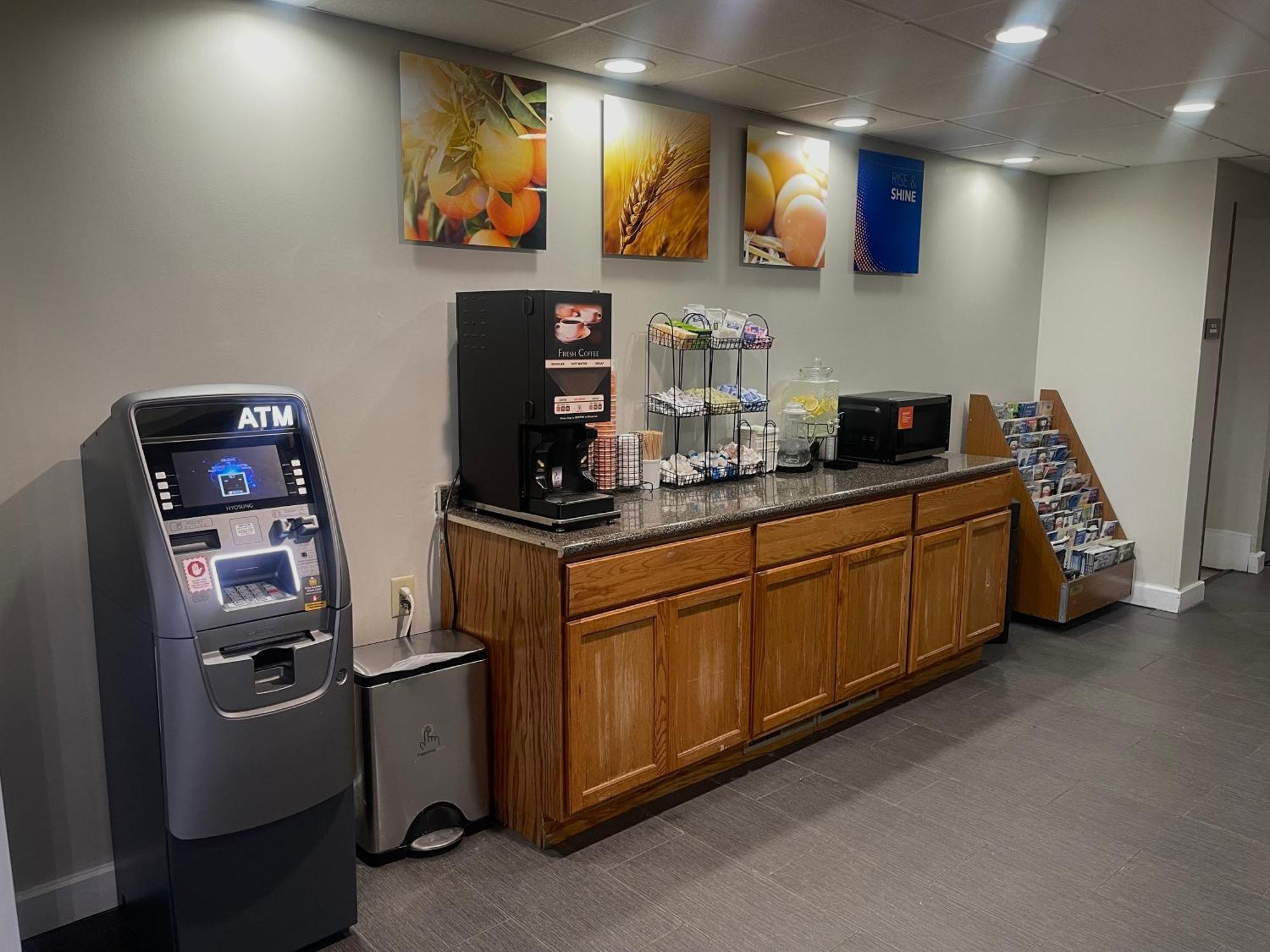 Comfort Inn & Suites Syracuse-Carrier Circle East Syracuse Luaran gambar