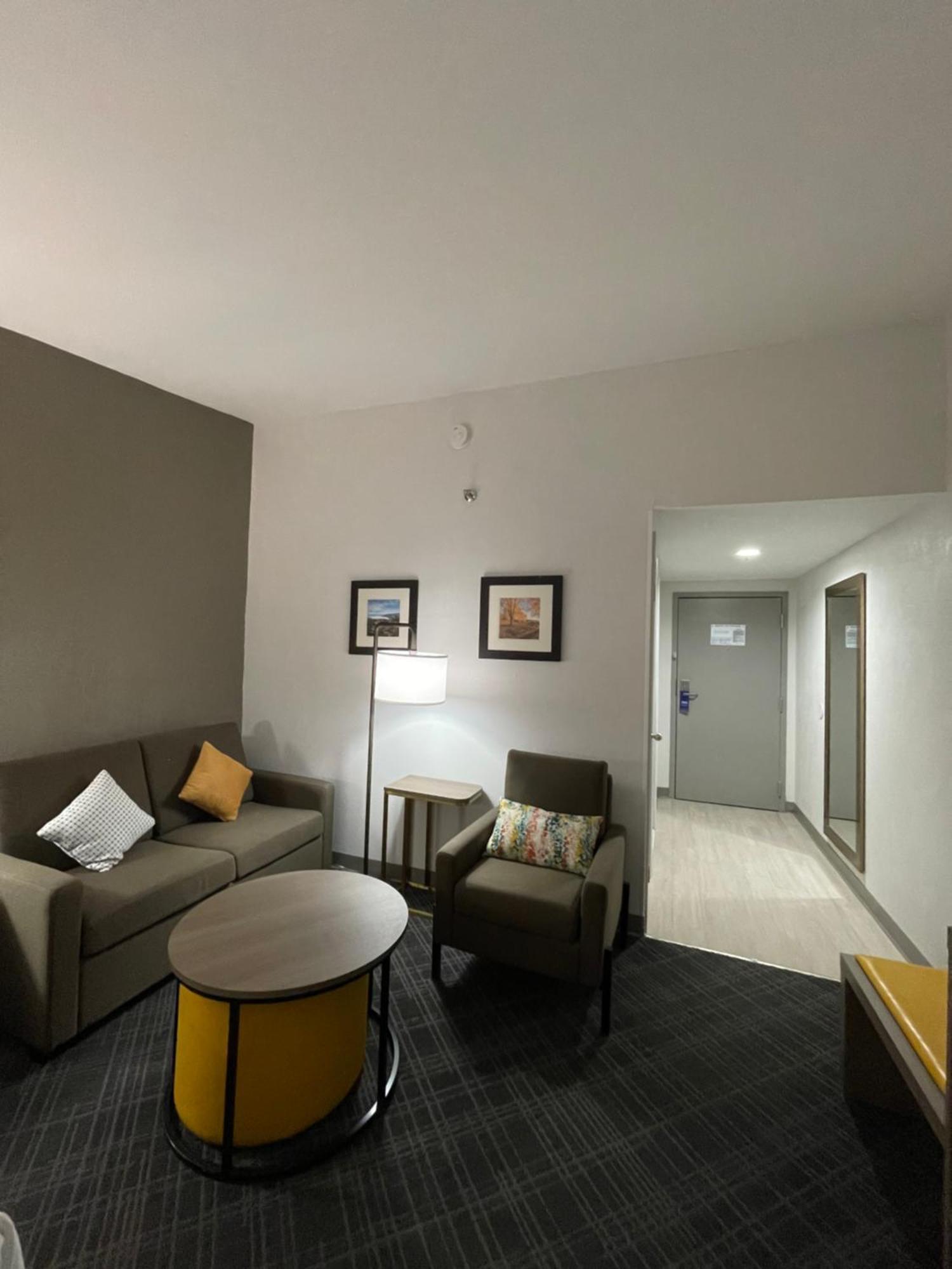 Comfort Inn & Suites Syracuse-Carrier Circle East Syracuse Luaran gambar