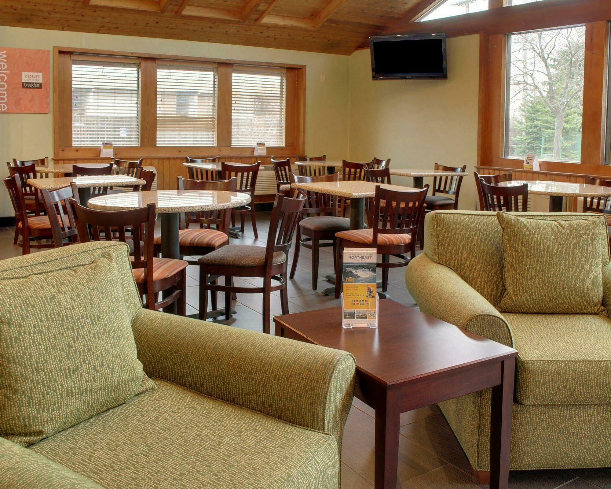 Comfort Inn & Suites Syracuse-Carrier Circle East Syracuse Luaran gambar